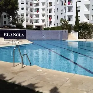 estupendo-apartamento-cerca-de-la-playa-del-ancla.es-andalucia.com/